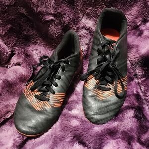 Adidas Soccer Cleats, Size 5.5 Boys